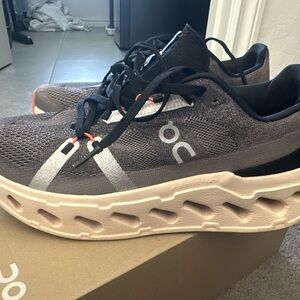 On Cloud Eclipse Men’s size 11